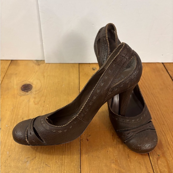 Pedro Garcia Leather Pumps 4” Mary Jane Style SZ 8 US, Euro 39,Round Toe Cute - Picture 8 of 8